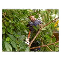 BLACK & DECKER - S.o.f. Taille-haie 500w 55cm 22mm behts401-qs black+decker.