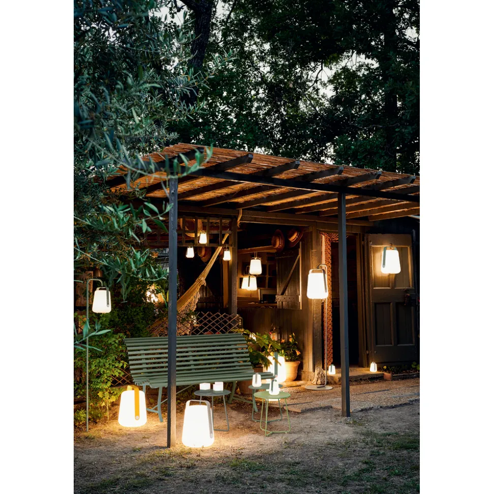 FERMOB - Banc de jardin Louisiane vert cactus en acier - 150x72x80 cm