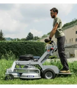 GRIN - Tondeuse à gazon professionnelle 120 cm, mulching 7000 m²/h, zéro turn - grin xm120a