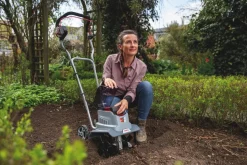 IKRA - Bineuse de sol sans fil ibtc36 - largeur de travail max. 28 cm - compatible batteries bosch oneforall 36v vendues séparément