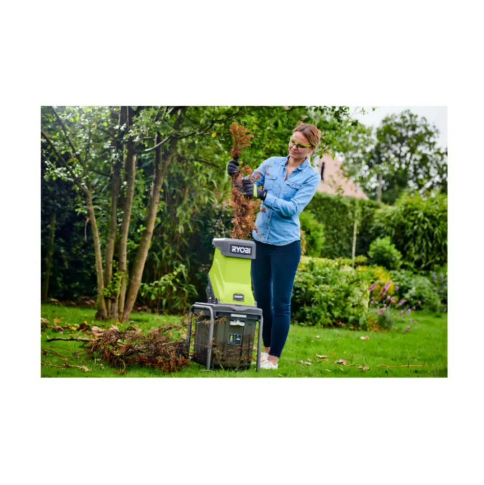 RYOBI - Broyeur de végétaux ryobi - rsh2545b - 2500w