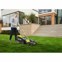 RYOBI - Tondeuse a gazon - poussée 18v one+ - brushless - ø coupe 37 cm - ramassage et mulching + batterie 5,0 ah & chargeur - ry1